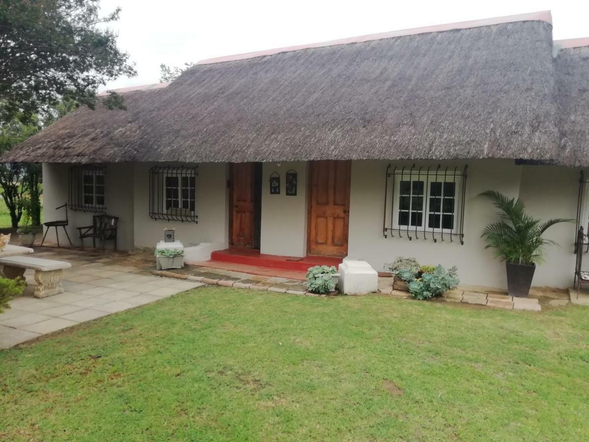 Erin Guesthouse And B&B Bergville Exterior photo